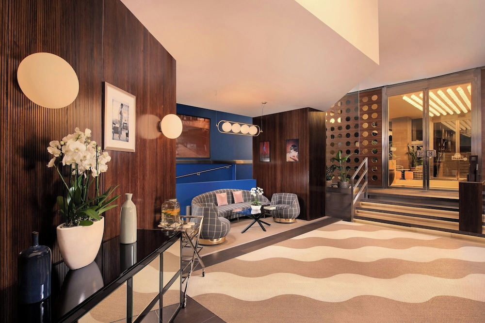 Hotel Ercilla de Bilbao, Autograph Collection 7/50