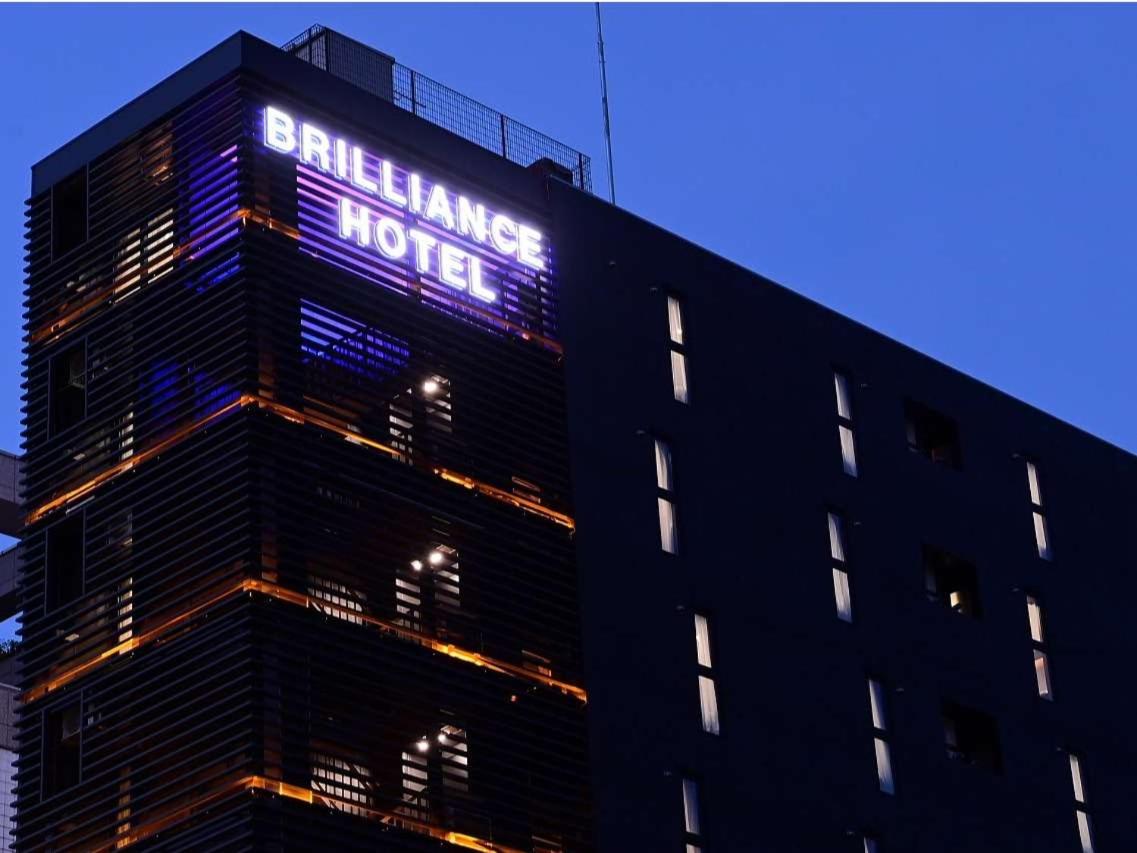 Brilliance Hotel 8/29