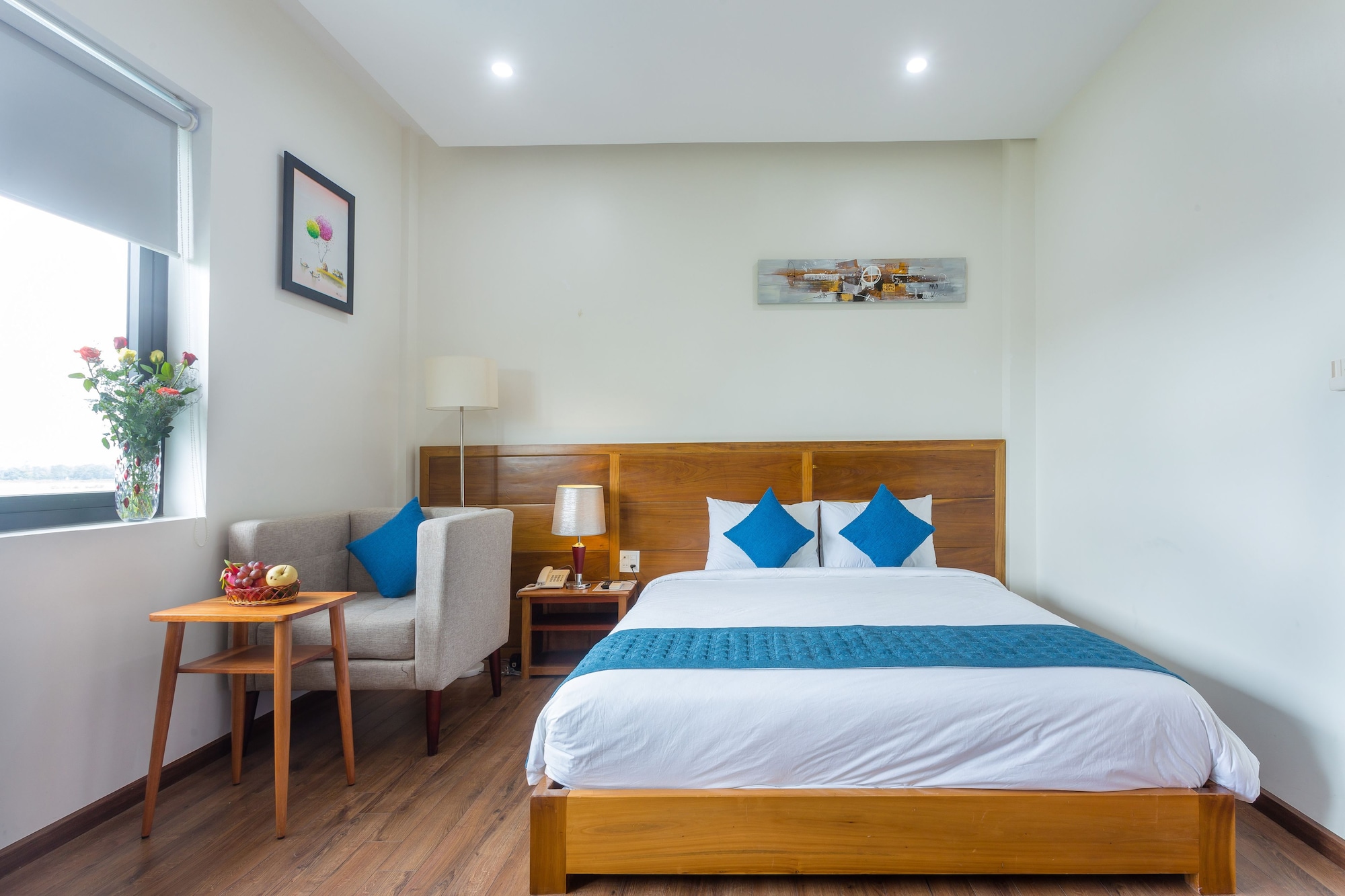 DELUXE, DOUBLE BED, POOL VIEW