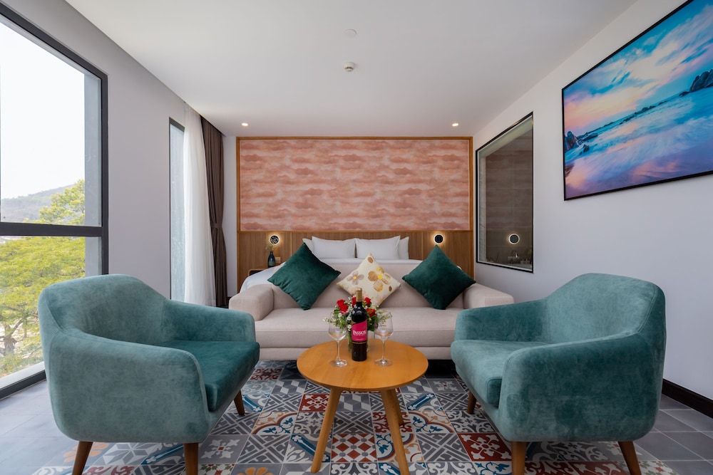 Petro House Hotel 52/84