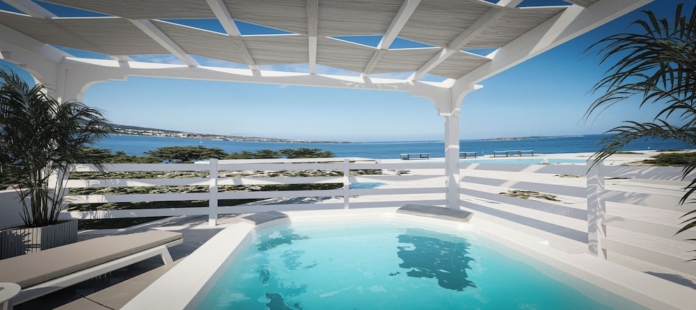 AMBASSADOR LUXURY VILLAS 16/50