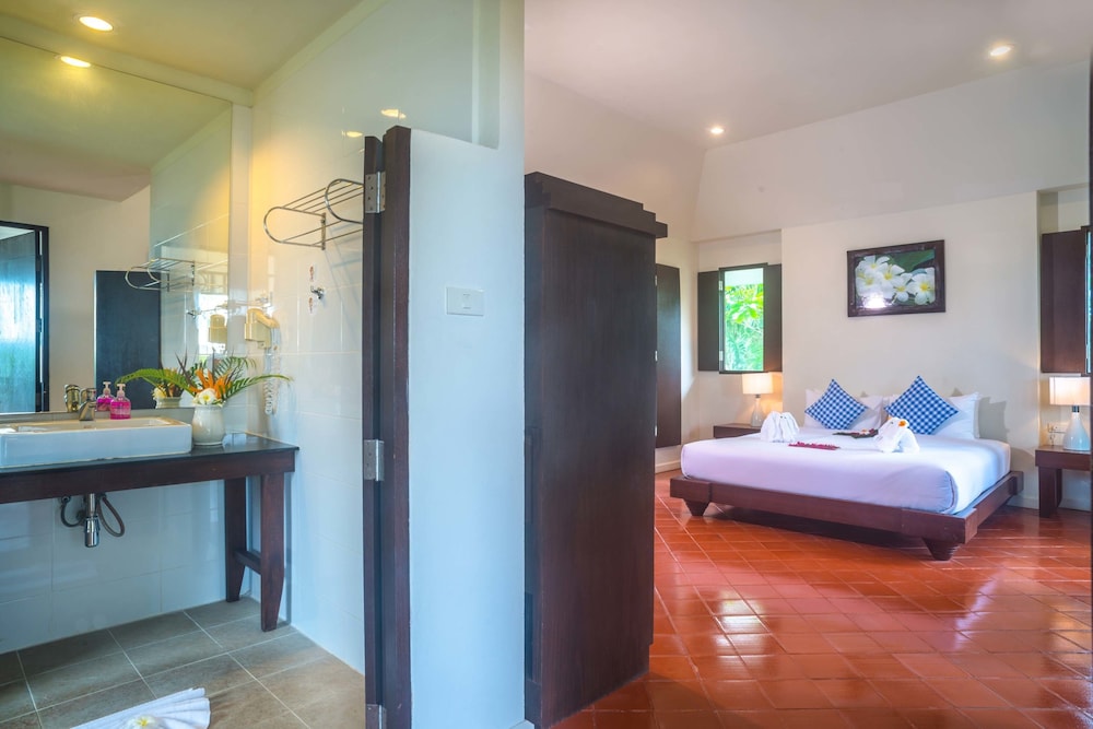 The Hive Hotel Samui 37/71