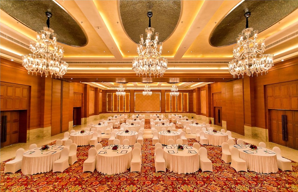 THE LALIT JAIPUR 44/50