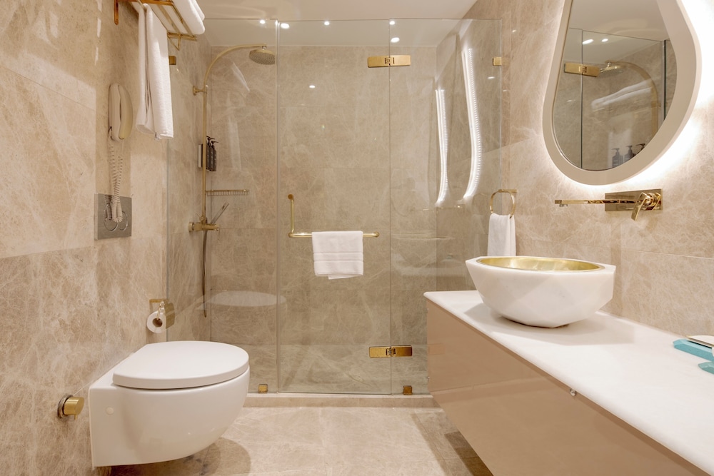 Sura Design Hotel & Suites 67/68