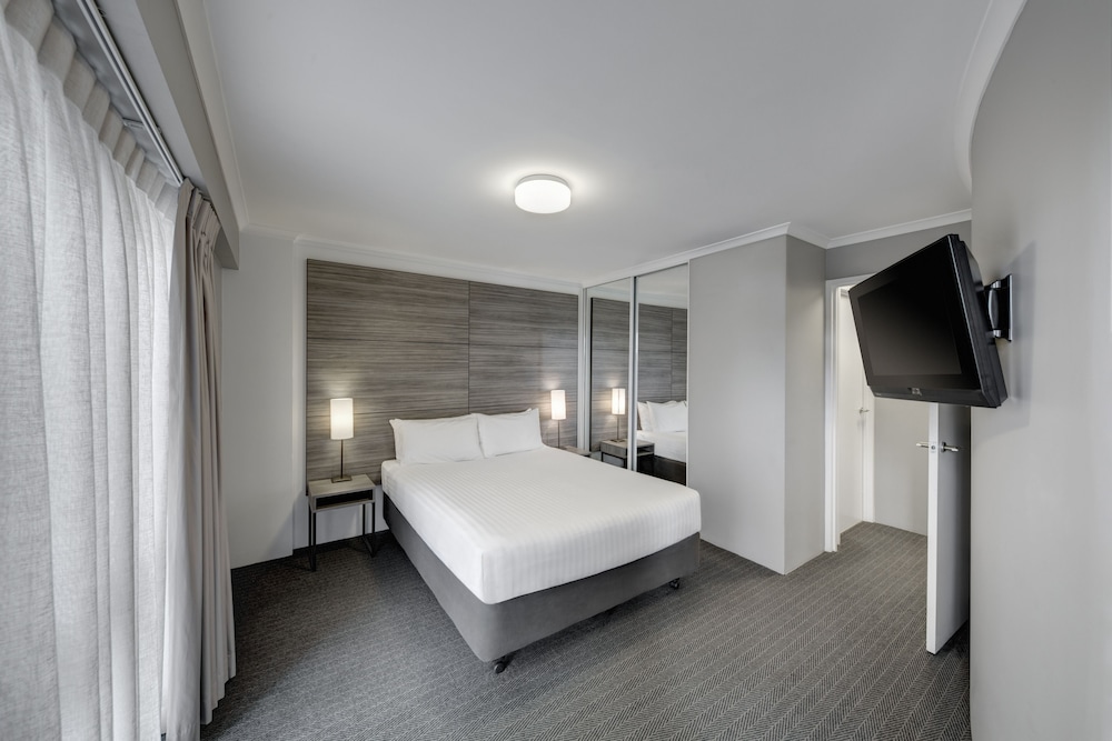 Adina Serviced Apartments Canberra James Court 17/45