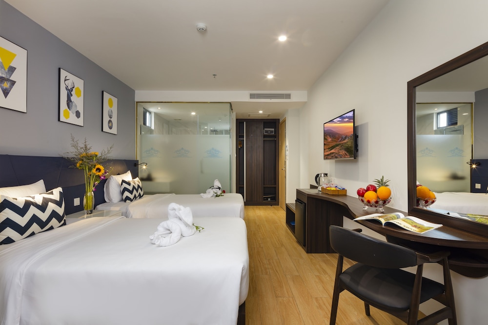 Crown Hotel Nha Trang 7/36