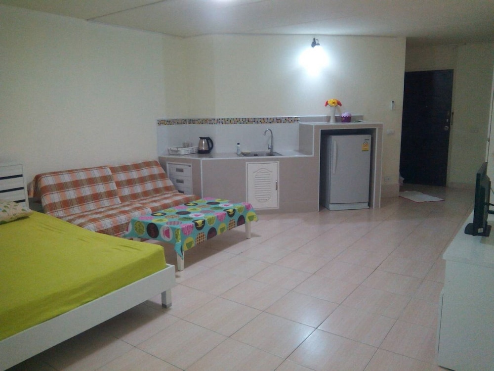 Dmk Donmueang Airport Guesthouse 9/34