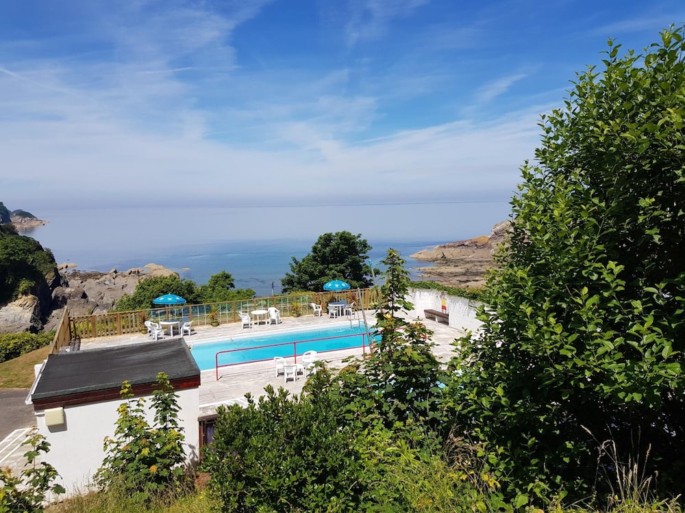 Combe Martin Beach Holiday Park 41/48