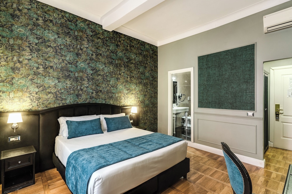 Relais Fontana di Trevi 36/64