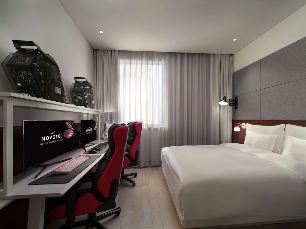 NOVOTEL HONGQIAO EXHIBITION 29/31