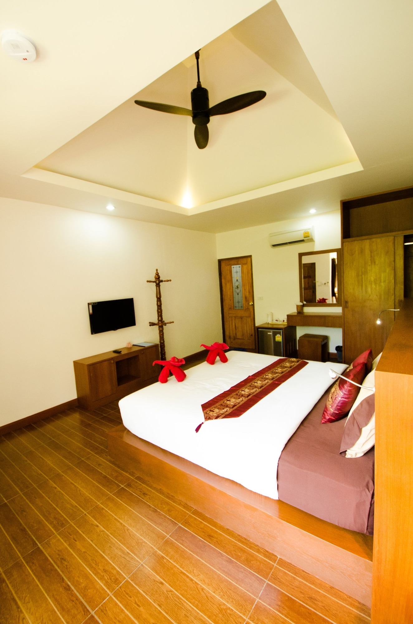 SUPERIOR, DOUBLE BED