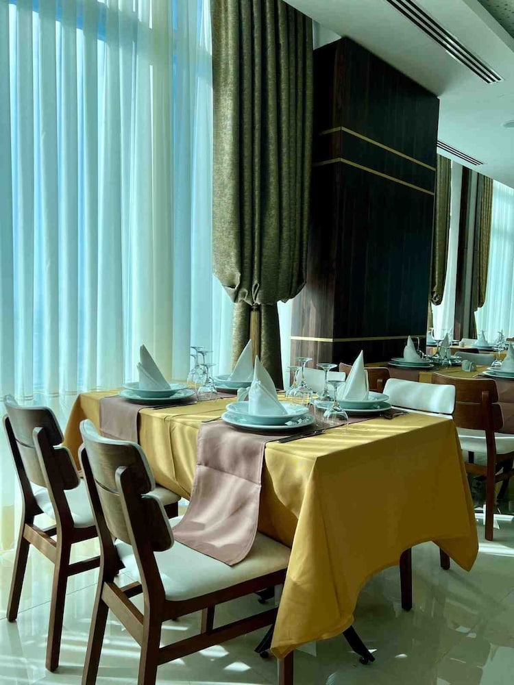 Golden Rose Hotel & Spa 31/32