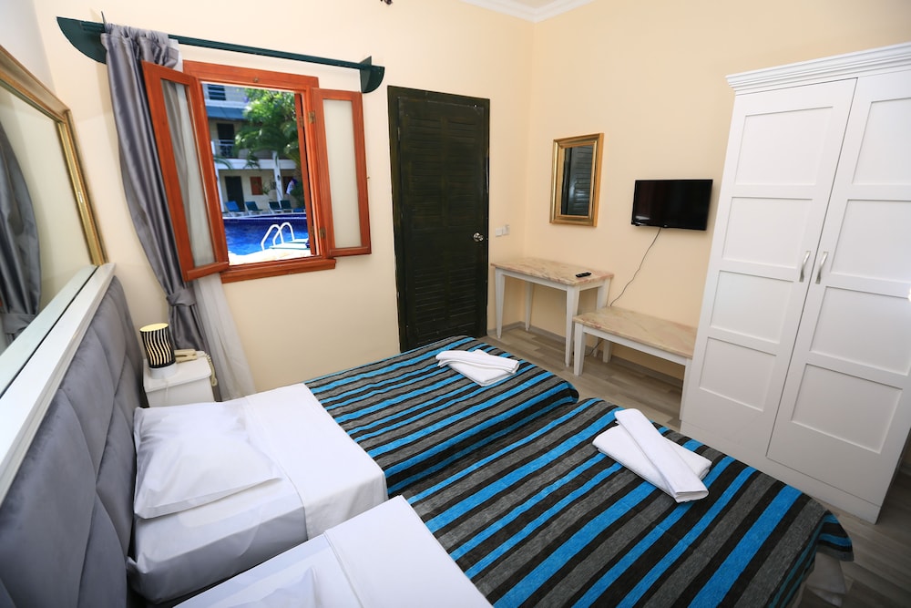 Hotel Bleu Nuit 17/50