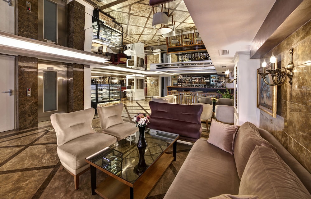 Skalion Hotel 33/50