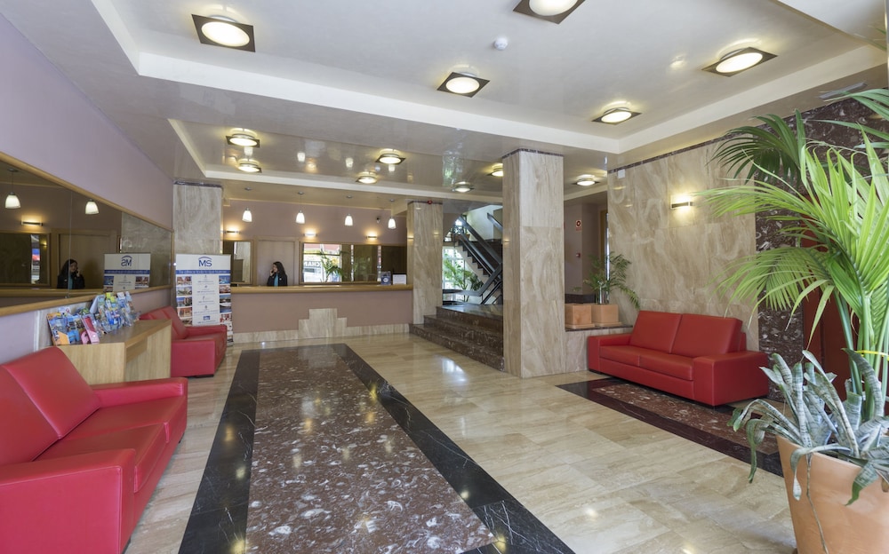 Apartamentos MS Puerto Marina 9/50