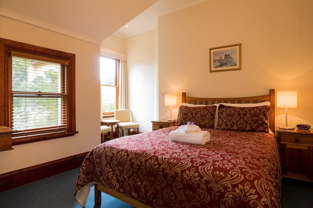 Franklin Manor 18/65