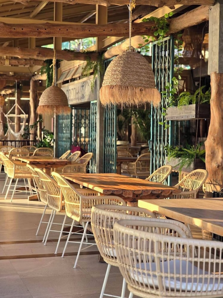 Cocohut Beach Resort in KOH PHA NGAN