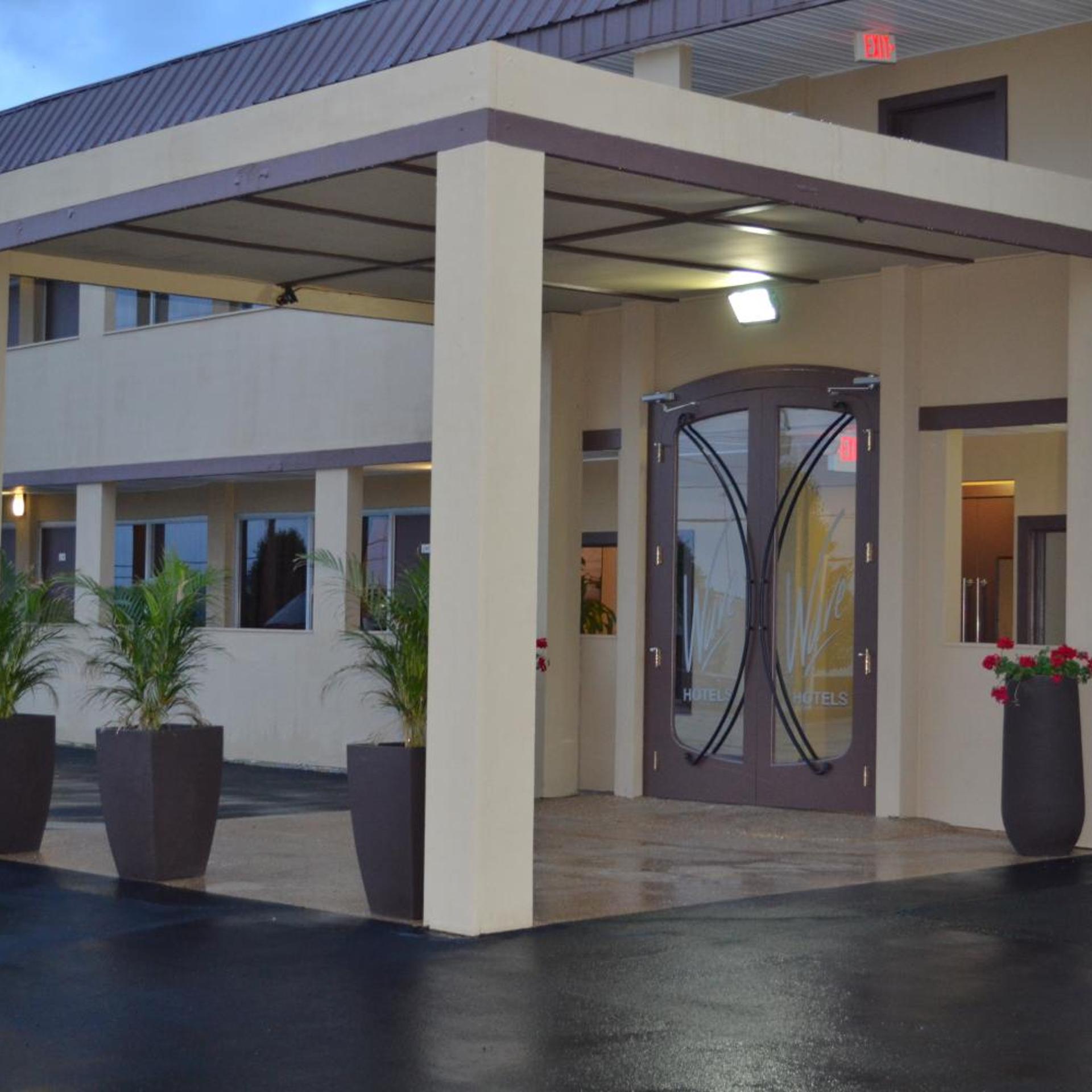 Wave Hotels 2/49