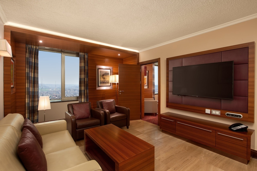 Crowne Plaza Hotel Amman 42/74