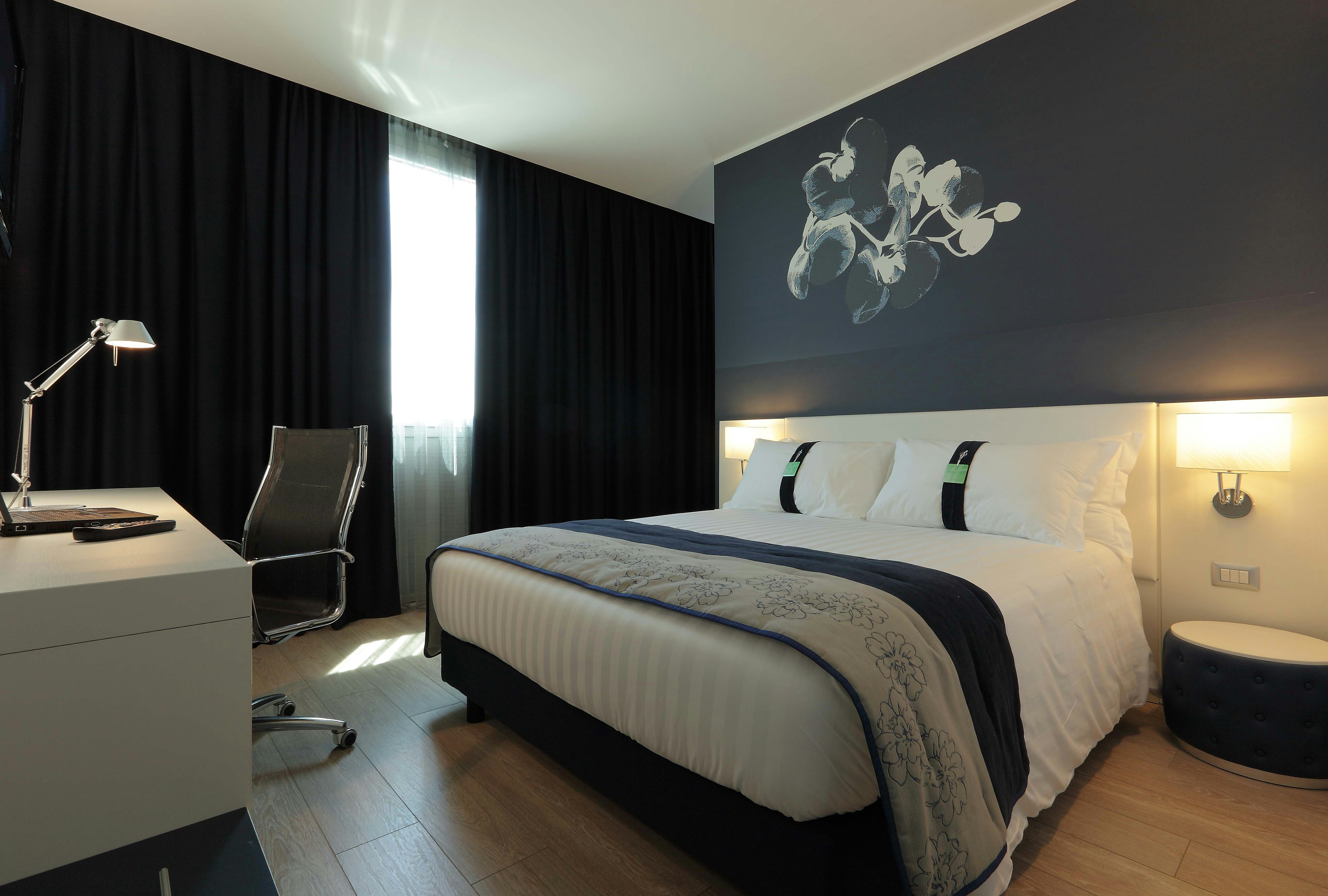 غرفة قياسية، Holiday Inn Milan Nord Zara 2/4