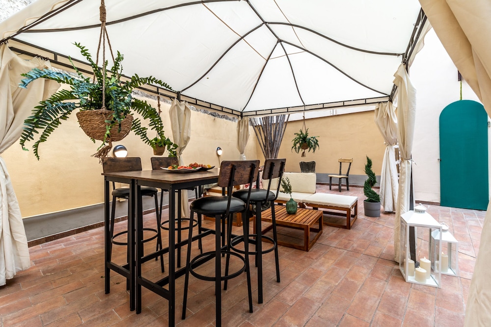 Wine Apartments Florence Vernaccia 6/50