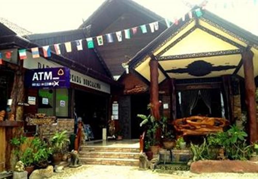 Paradise Pearl Bungalow 12/72