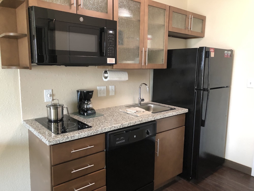 Candlewood Suites Panama City Beach Pier 31/44