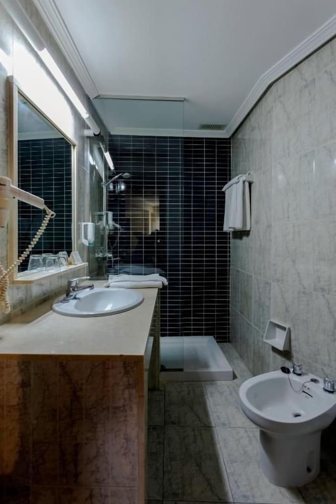 Apartamentos Torreluz 69/72