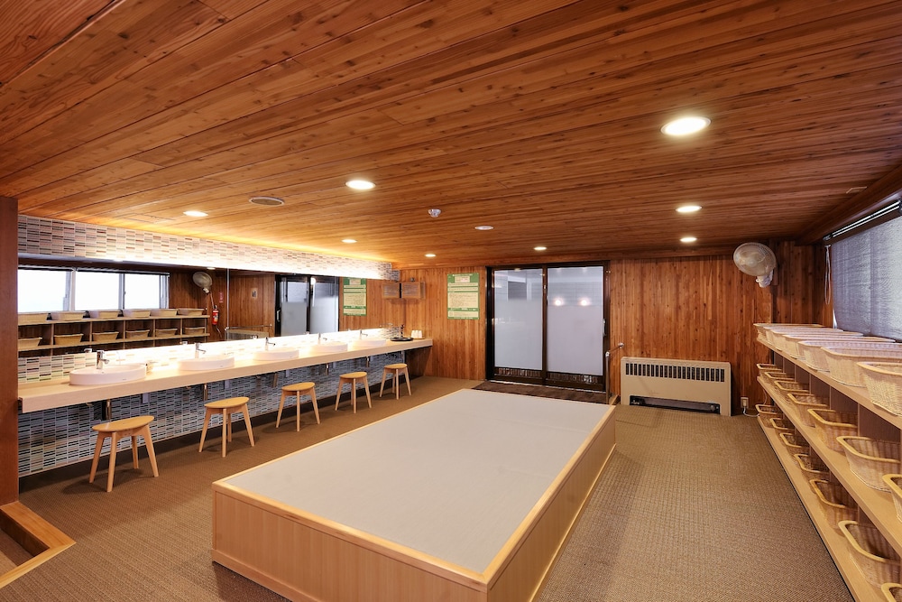 Shiga Park Hotel 35/63