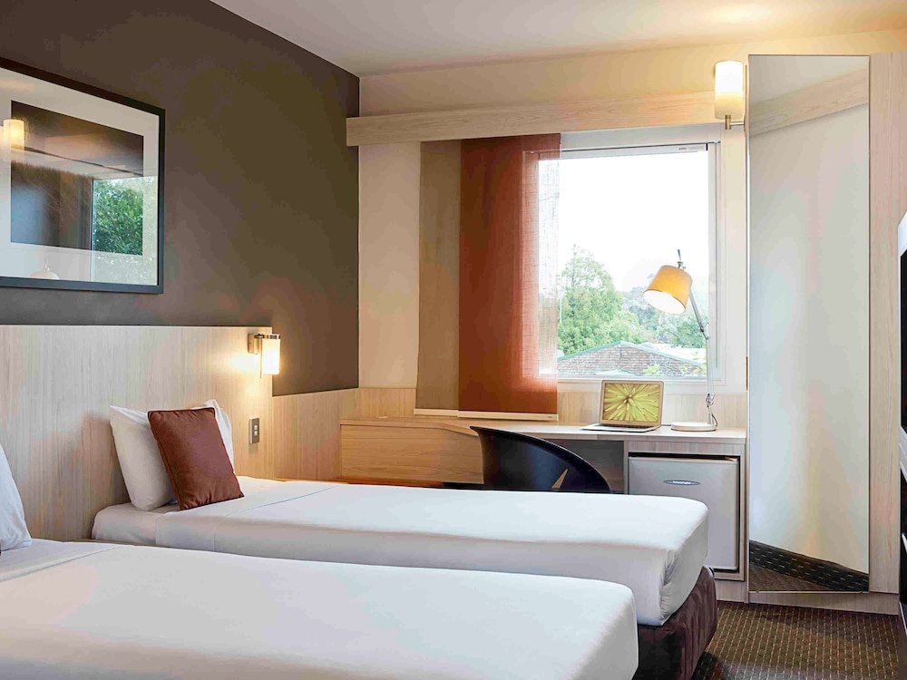 ibis Auckland Ellerslie 23/74