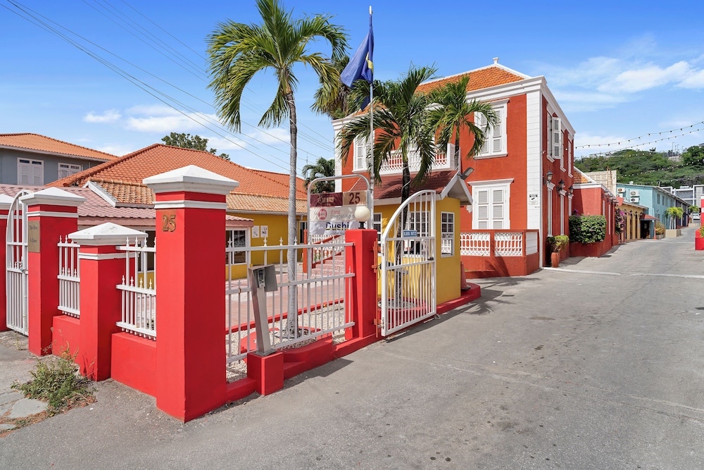The Ritz Village Curacao 66/78