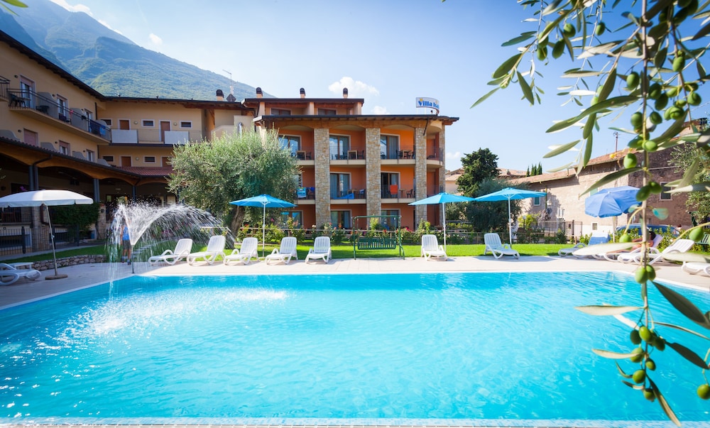 Villa Isabella Hotel & Residence photo1