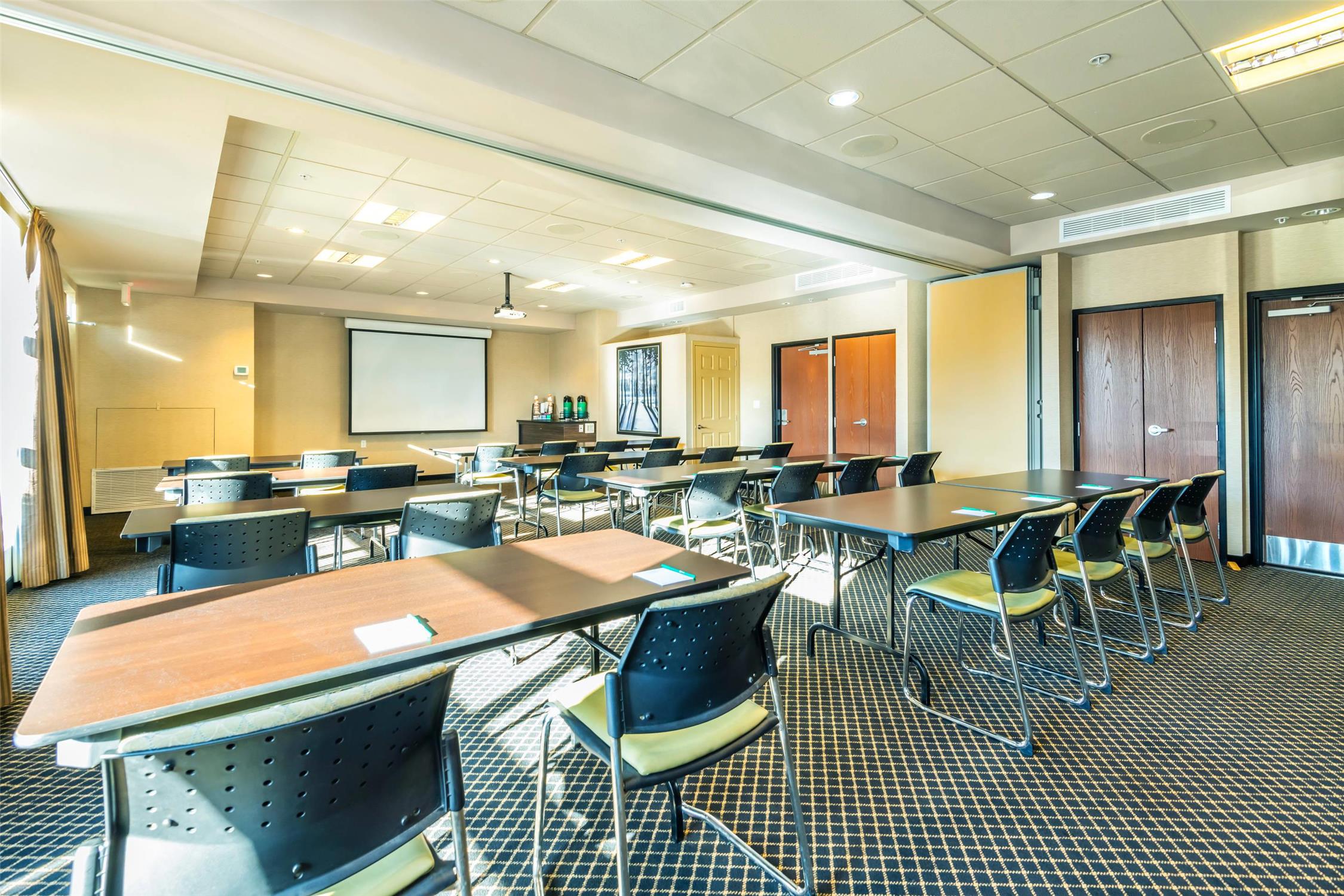 Quality Inn and Suites Petawawa 19/28