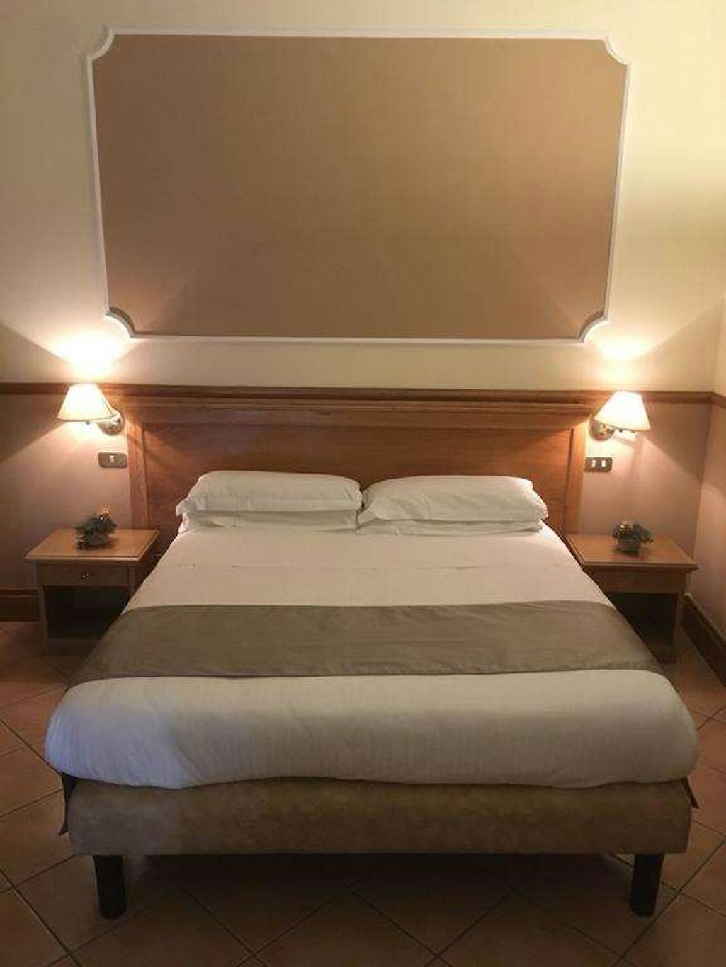 Hotel Leopardi 19/50