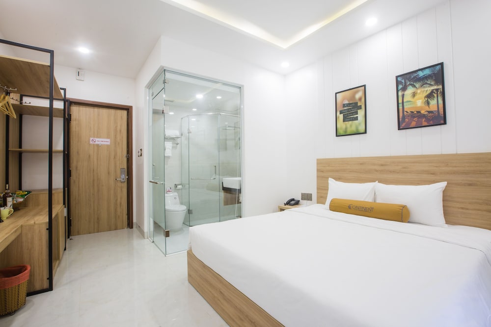 Continent Hotel Da Nang 10/22