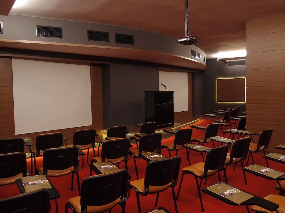 Hotel Bulvar Palas 61/67