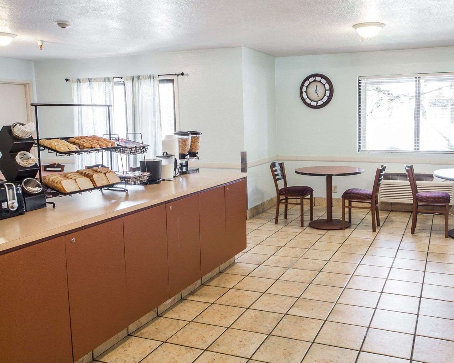 Holiday Inn Express Santa Rosa North An Ihg Hotel 22/40