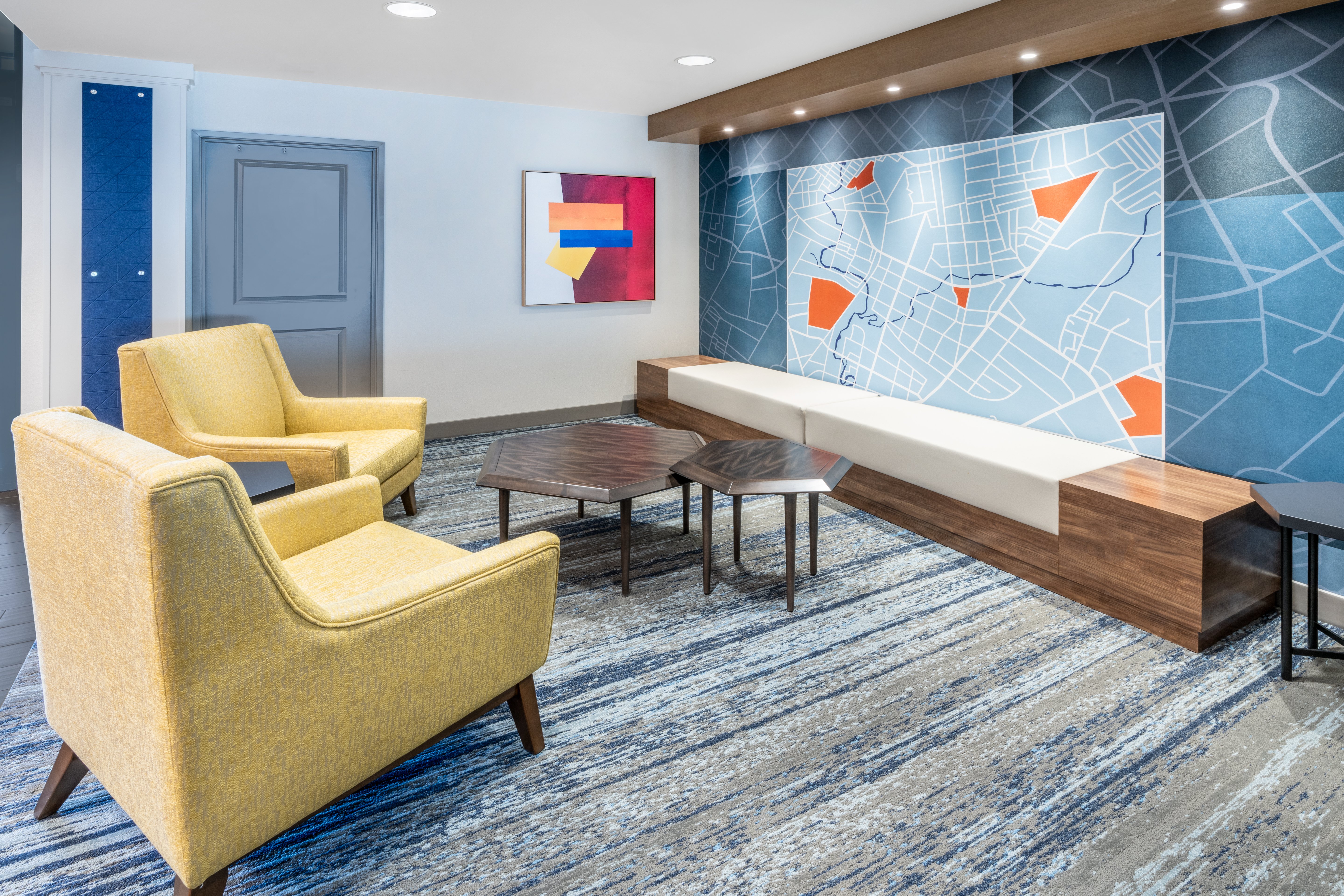 Holiday Inn Express Suites Colorado Springs First Main 17/28