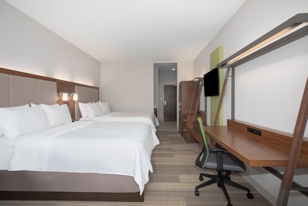 Holiday Inn Express Slidell 27/73