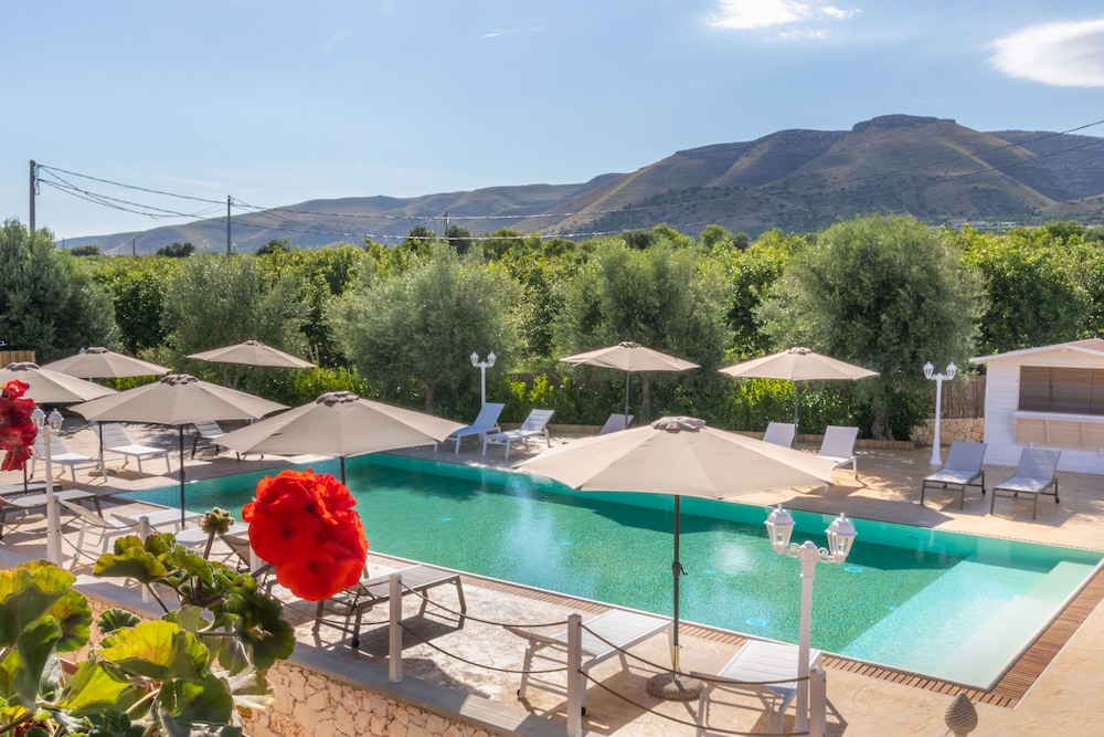 Tramonto Ibleo Resort 3/76