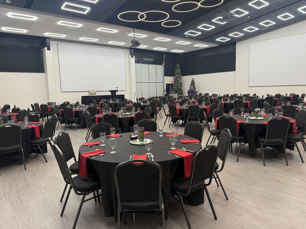 Billings Hotel and Convention Center 54/65
