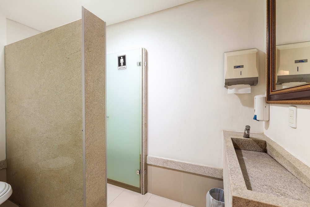 Tri Hotel Executive Criciuma 48/50
