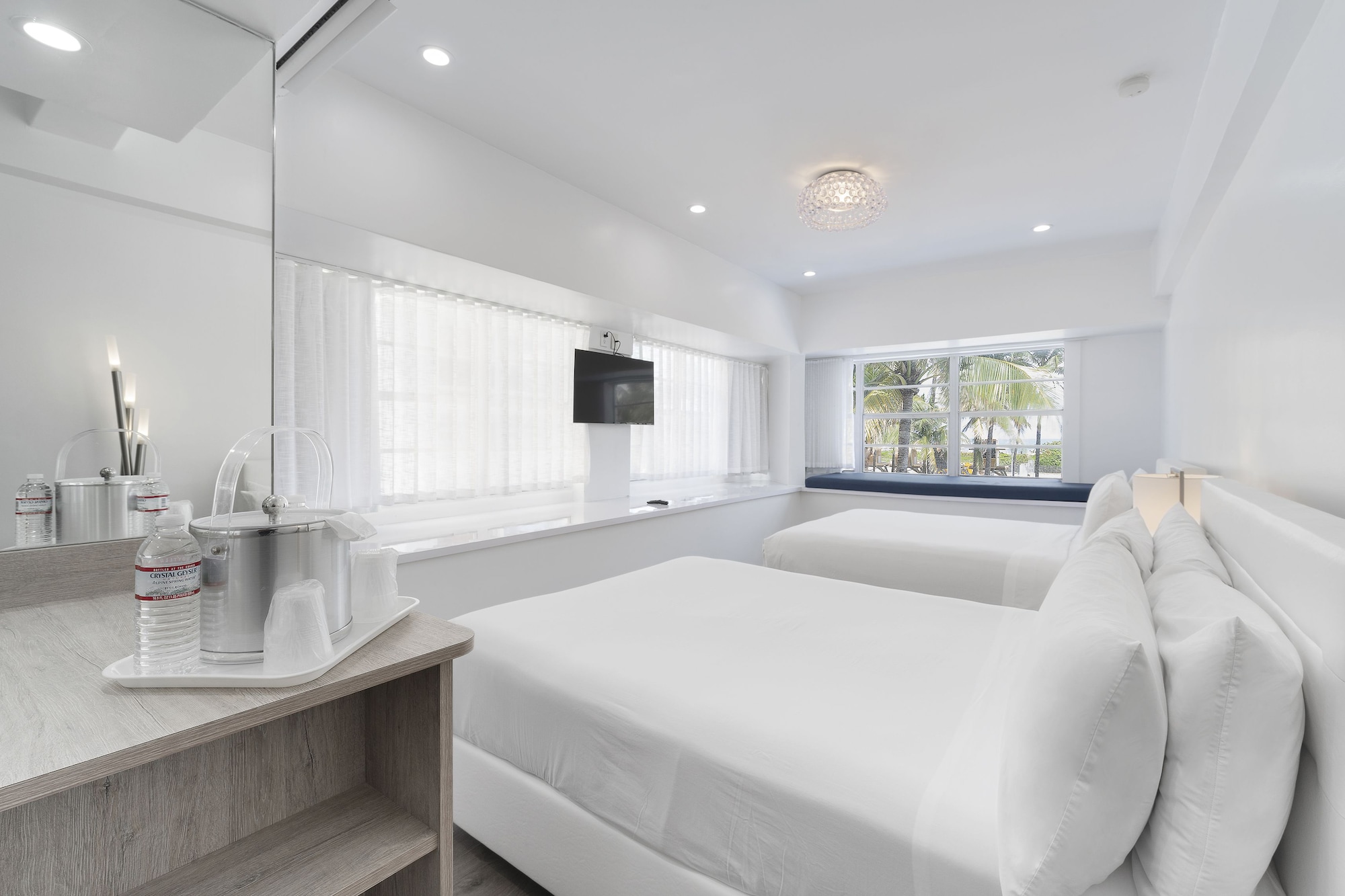 OCEAN, SUITE, 2 QUEEN BEDS, CORNER