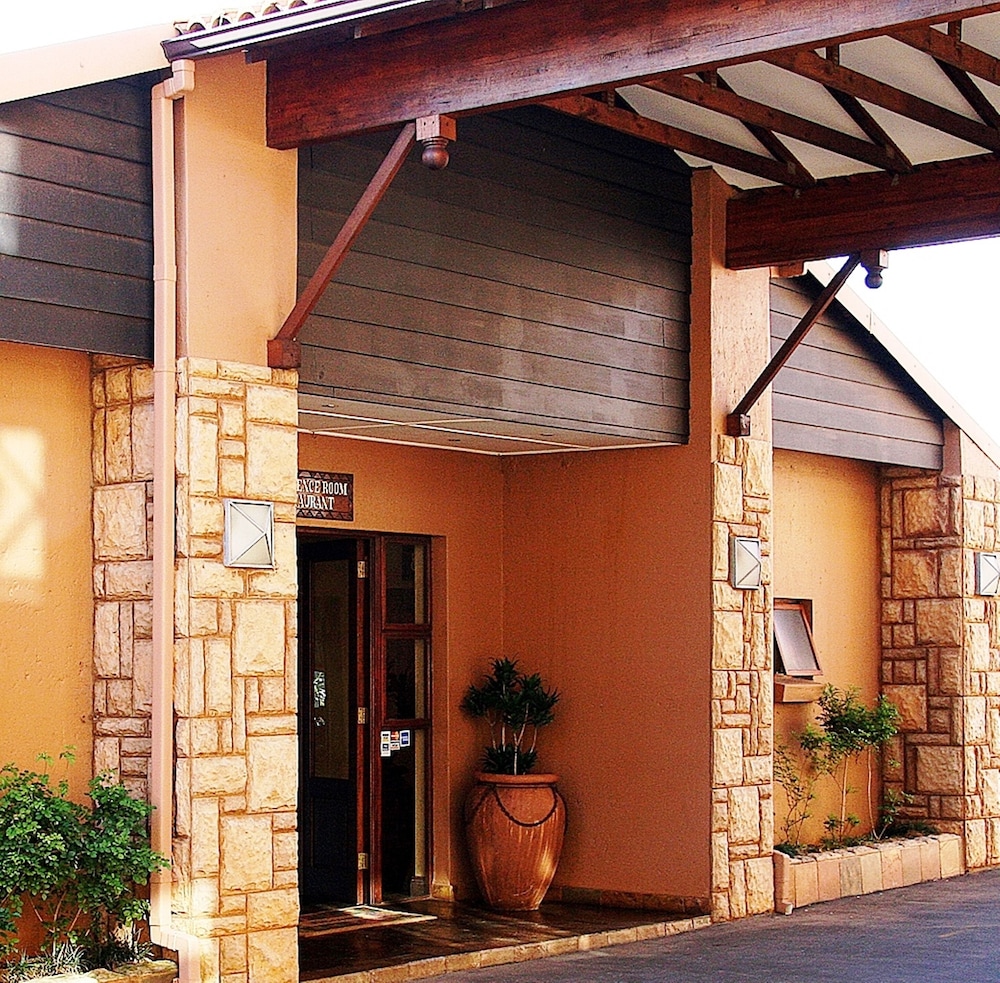 Splendid Inn Port Edward Ex Premier Hotel Edwardian 3/71