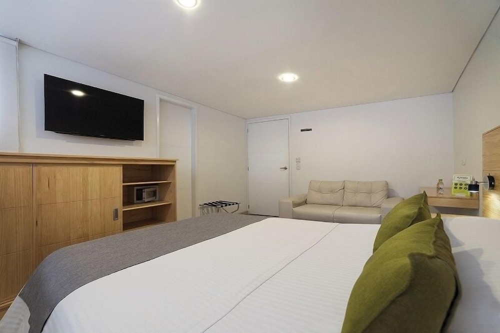 Ayenda 1043 Apartahotel Kafir 14/59