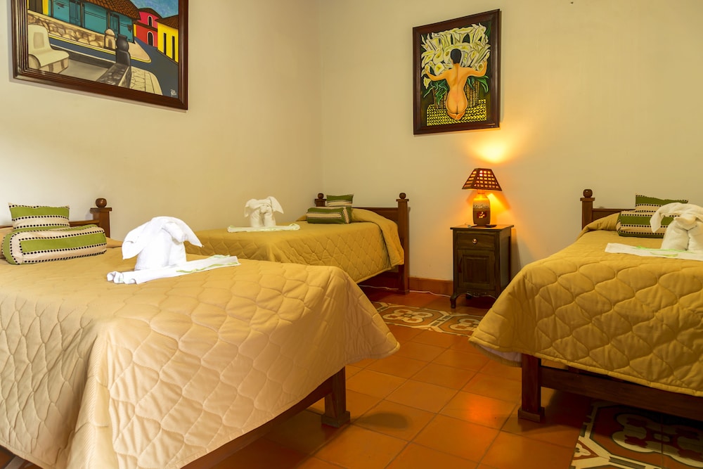 Hotel Cordoba 8/72