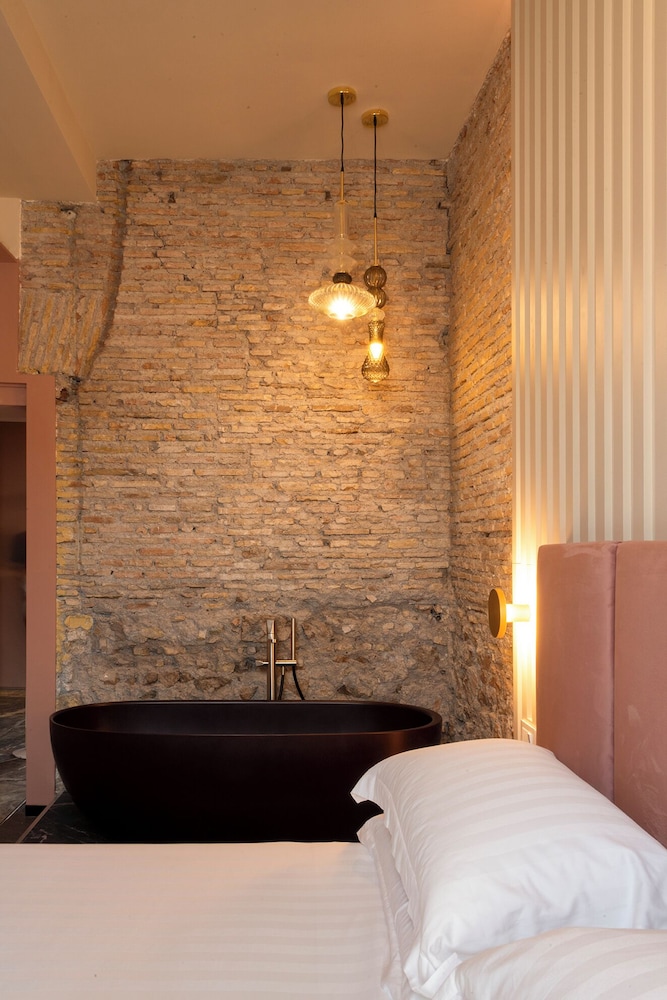 Colonna Suite 25/78