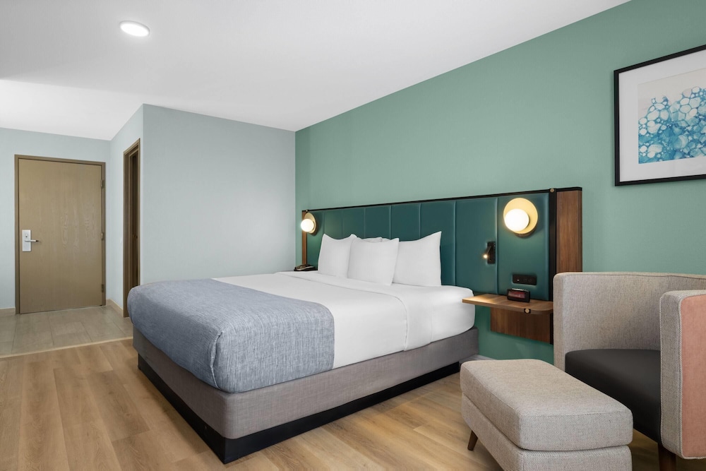 Wingate by Wyndham Farmington NM 33/59