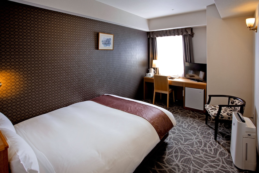 Yaoji Hakata Hotel 10/40