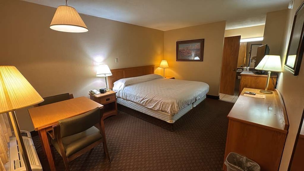 Sundowner Inn Forsyth I 94 34/62